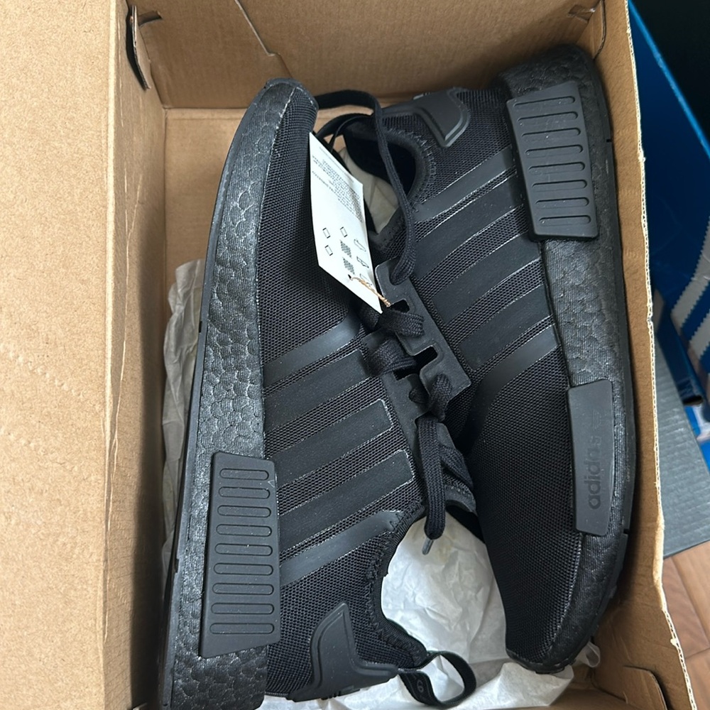 NMD R1 J - Picture 2 of 4